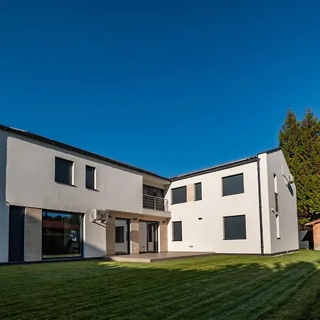 Golden Guest house